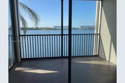 117 Lake Emerald Dr #308, Oakland Park, FL 33309 - Photo 5