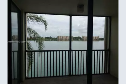 117 Lake Emerald Dr #308, Oakland Park, FL 33309 - Photo 17