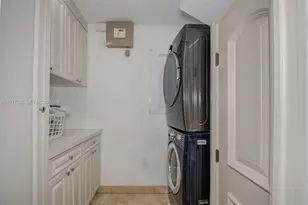 16461 NE 34th Ave, North Miami Beach, FL 33160 - Photo 15