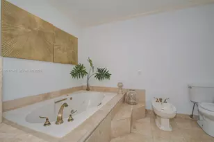 16461 NE 34th Ave, North Miami Beach, FL 33160 - Photo 31