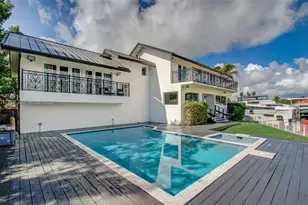 16461 NE 34th Ave, North Miami Beach, FL 33160 - Photo 5