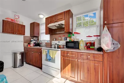35 NW 57th St, Miami, FL 33127 - Photo 7