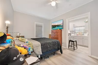 35 NW 57th St, Miami, FL 33127 - Photo 11