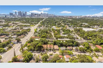 35 NW 57th St, Miami, FL 33127 - Photo 23
