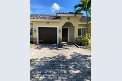 3244 NE 11th Dr, Homestead, FL 33033 - Photo 1
