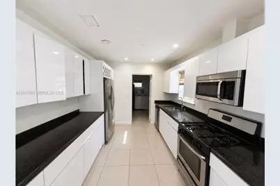21011 NE 25th Ct, Miami, FL 33180 - Photo 3