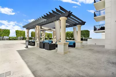 1300 Ponce De Leon Blvd #703, Coral Gables, FL 33134 - Photo 9