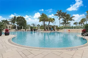 400 South Pointe Dr, Miami Beach, FL 33139 - Photo 13