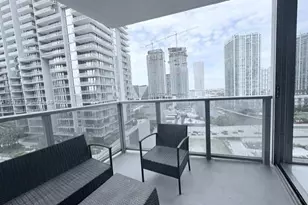 31 SE 6th St, Miami, FL 33131 - Photo 5