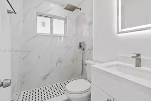 8400 NW 24th Ct, Miami, FL 33147 - Photo 13