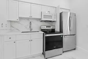 8400 NW 24th Ct, Miami, FL 33147 - Photo 5