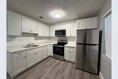 5911 NE 18th Ave, Fort Lauderdale, FL 33334 - Photo 11