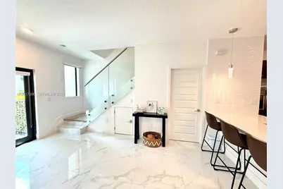 4680 NW 83rd Path #4680, Doral, FL 33166 - Photo 11
