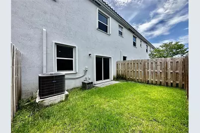 2685 SE 13th Ct, Homestead, FL 33035 - Photo 17