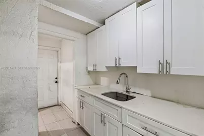 1945 NW 86th St, Miami, FL 33147 - Photo 27