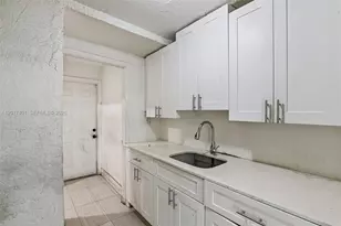 1945 NW 86th St, Miami, FL 33147 - Photo 27