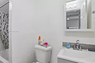 1945 NW 86th St, Miami, FL 33147 - Photo 21