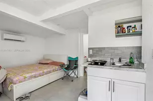 1945 NW 86th St, Miami, FL 33147 - Photo 25