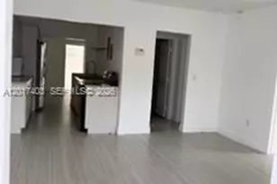 1362 NE 145th St, Miami, FL 33161 - Photo 3