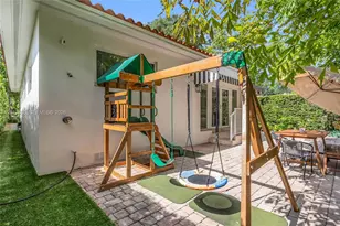 1425 Venetia Ave, Coral Gables, FL 33134 - Photo 19