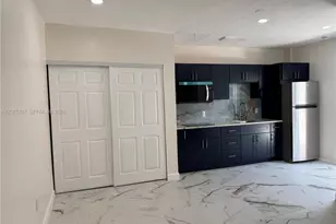 9675 NW 19th Pl, Sunrise, FL 33322 - Photo 3