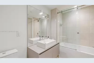 1000 Brickell Plz #3002, Miami, FL 33131 - Photo 43