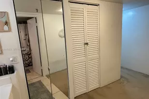 671 NE 195th St, Miami, FL 33179 - Photo 27