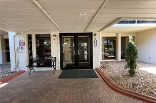 671 NE 195th St, Miami, FL 33179 - Photo 37
