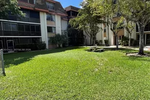 671 NE 195th St, Miami, FL 33179 - Photo 39