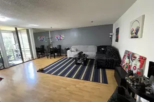 671 NE 195th St, Miami, FL 33179 - Photo 3