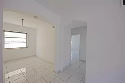 1735 Marseille Dr #2, Miami Beach, FL 33141 - Photo 11