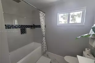 7506 NW 169th Terrace, Hialeah, FL 33015 - Photo 13