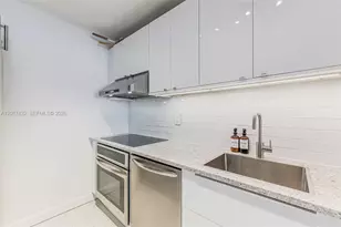 1331 Lincoln Rd, Miami Beach, FL 33139 - Photo 9