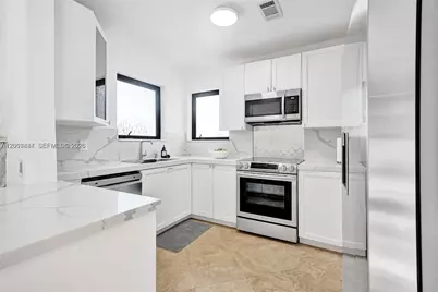 707 N 13 Avenue, Hollywood, FL 33019 - Photo 5
