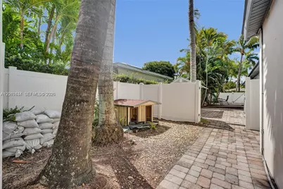 707 N 13 Avenue, Hollywood, FL 33019 - Photo 29