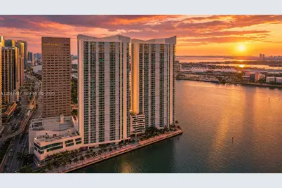 325 S Biscayne Blvd #UPH24, Miami, FL 33131 - Photo 1