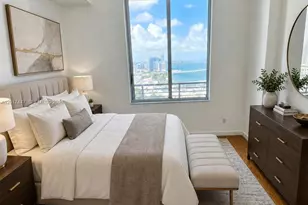 325 S Biscayne Blvd, Miami, FL 33131 - Photo 11
