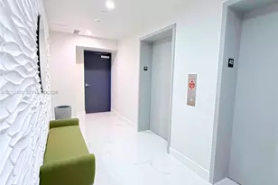 700 NE 24th St, Miami, FL 33137 - Photo 23
