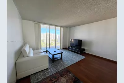 2801 NE 183rd St #1914W, Aventura, FL 33160 - Photo 3