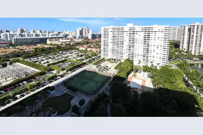 2801 NE 183rd St #1914W, Aventura, FL 33160 - Photo 7