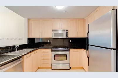 511 SE 5th Ave #823, Fort Lauderdale, FL 33301 - Photo 15