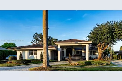 15761 Turnberry Dr, Miami Lakes, FL 33014 - Photo 3