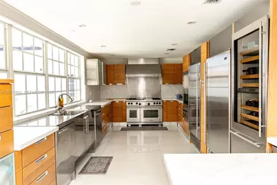 15761 Turnberry Dr, Miami Lakes, FL 33014 - Photo 31