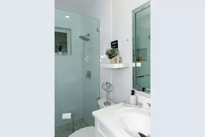 15761 Turnberry Dr, Miami Lakes, FL 33014 - Photo 31