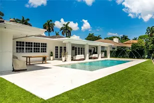 15761 Turnberry Dr, Miami Lakes, FL 33014 - Photo 39