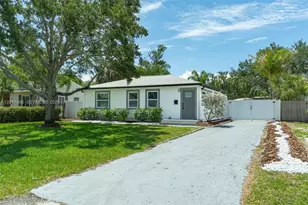116 85th Ave, Saint Petersburg, FL 33702 - Photo 1