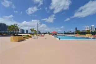 301 174th St, Sunny Isles Beach, FL 33160 - Photo 17