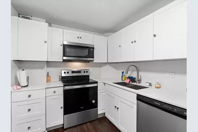 5005 Collins Ave #222, Miami Beach, FL 33140 - Photo 17