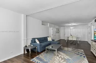 5005 Collins Ave, Miami Beach, FL 33140 - Photo 5