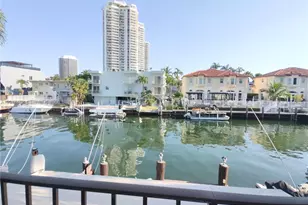 3853 NE 170th St, North Miami Beach, FL 33160 - Photo 27